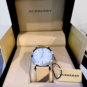 NIB Nova Check Burberry Watch brand new worn once!